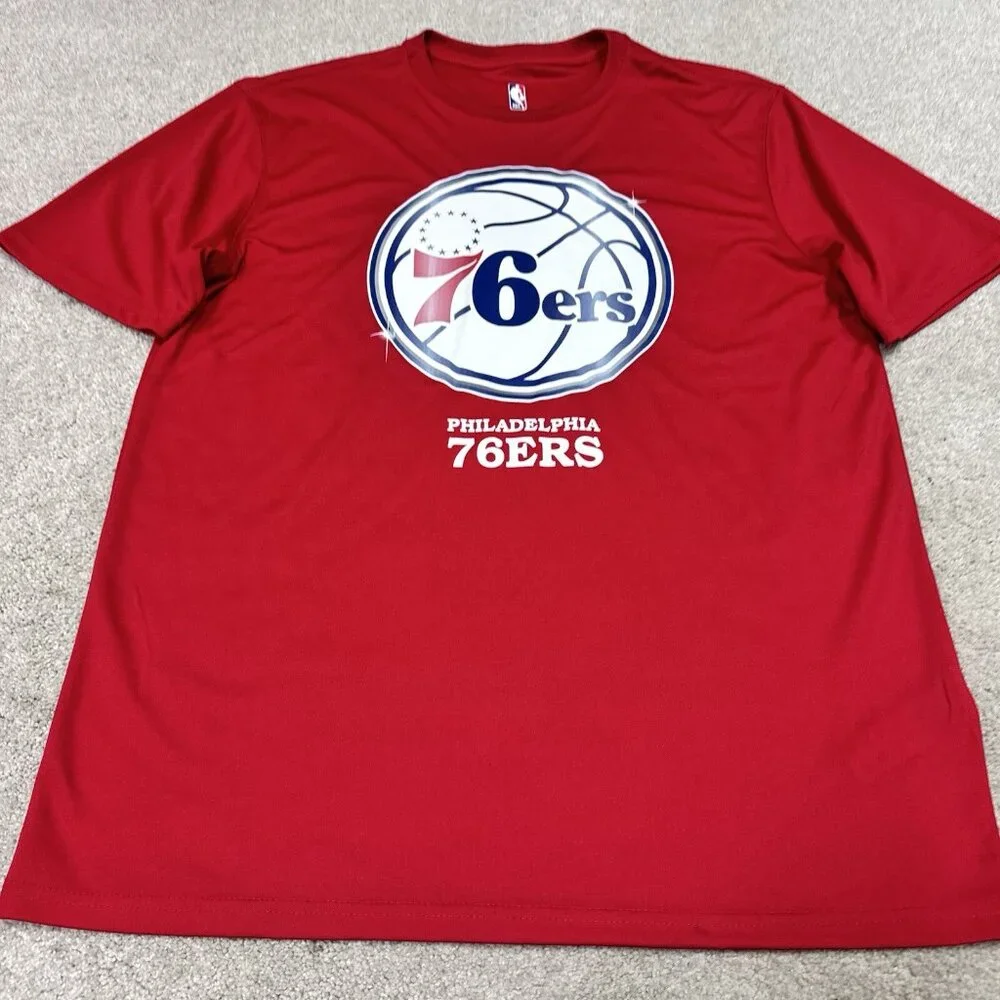 NBA T-Shirt 76ers Red Short Sleeve Men’s Size Large